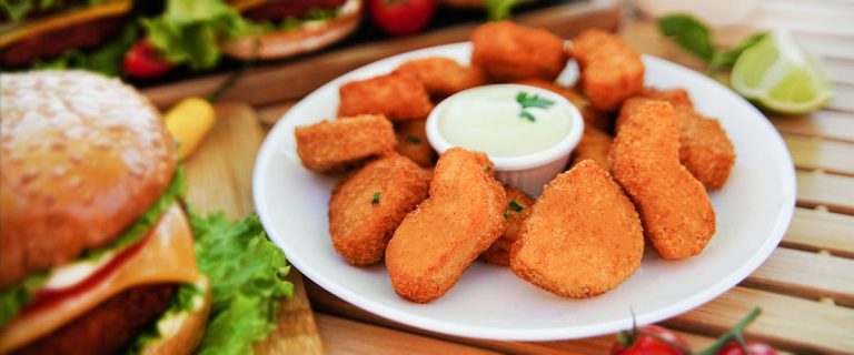 Vegan nuggets with lime